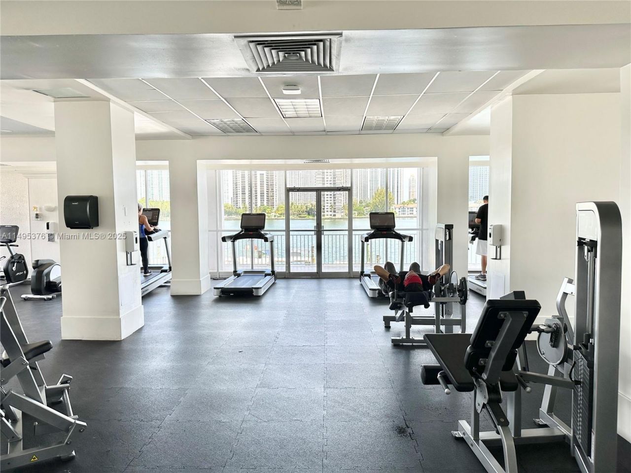 18041 Biscayne Boulv, Unit 502, Aventura, FL 33160 Photo