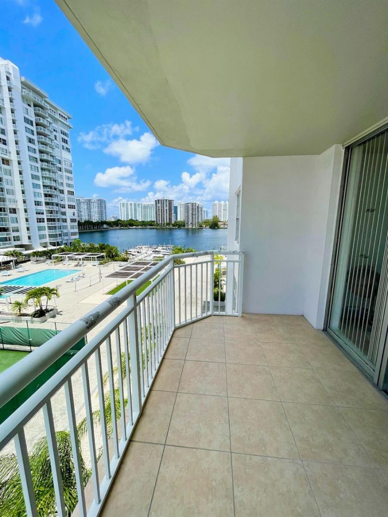 18041 Biscayne Boulv, Unit 502, Aventura, FL 33160 Photo