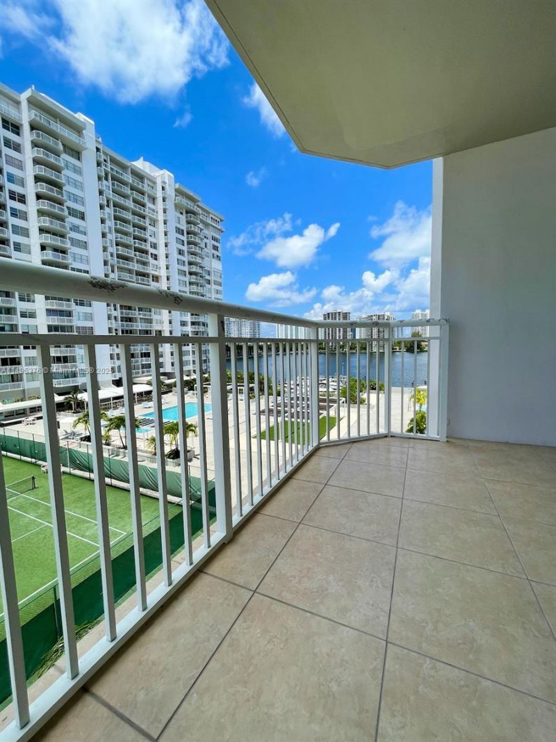 18041 Biscayne Boulv, Unit 502, Aventura, FL 33160 Photo