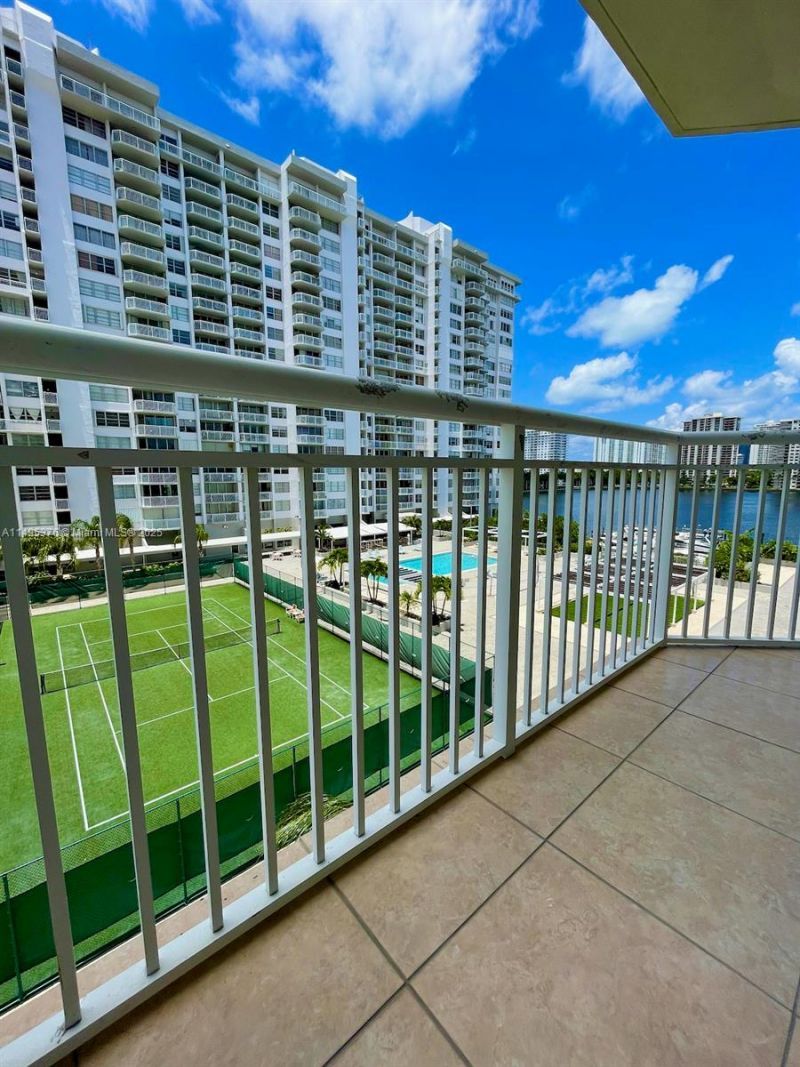 18041 Biscayne Boulv, Unit 502, Aventura, FL 33160 Photo