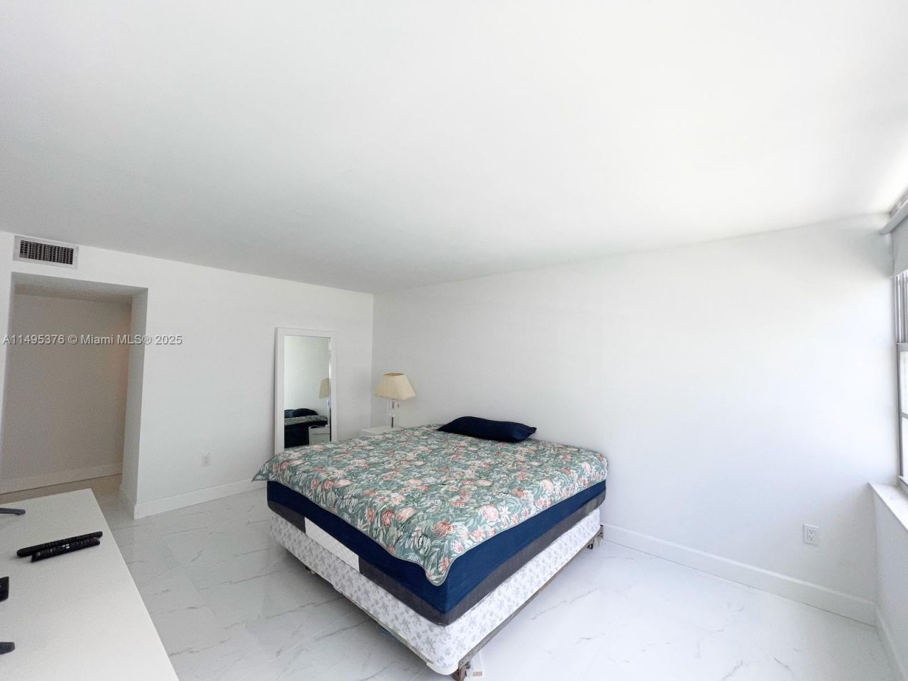 18041 Biscayne Boulv, Unit 502, Aventura, FL 33160 Photo