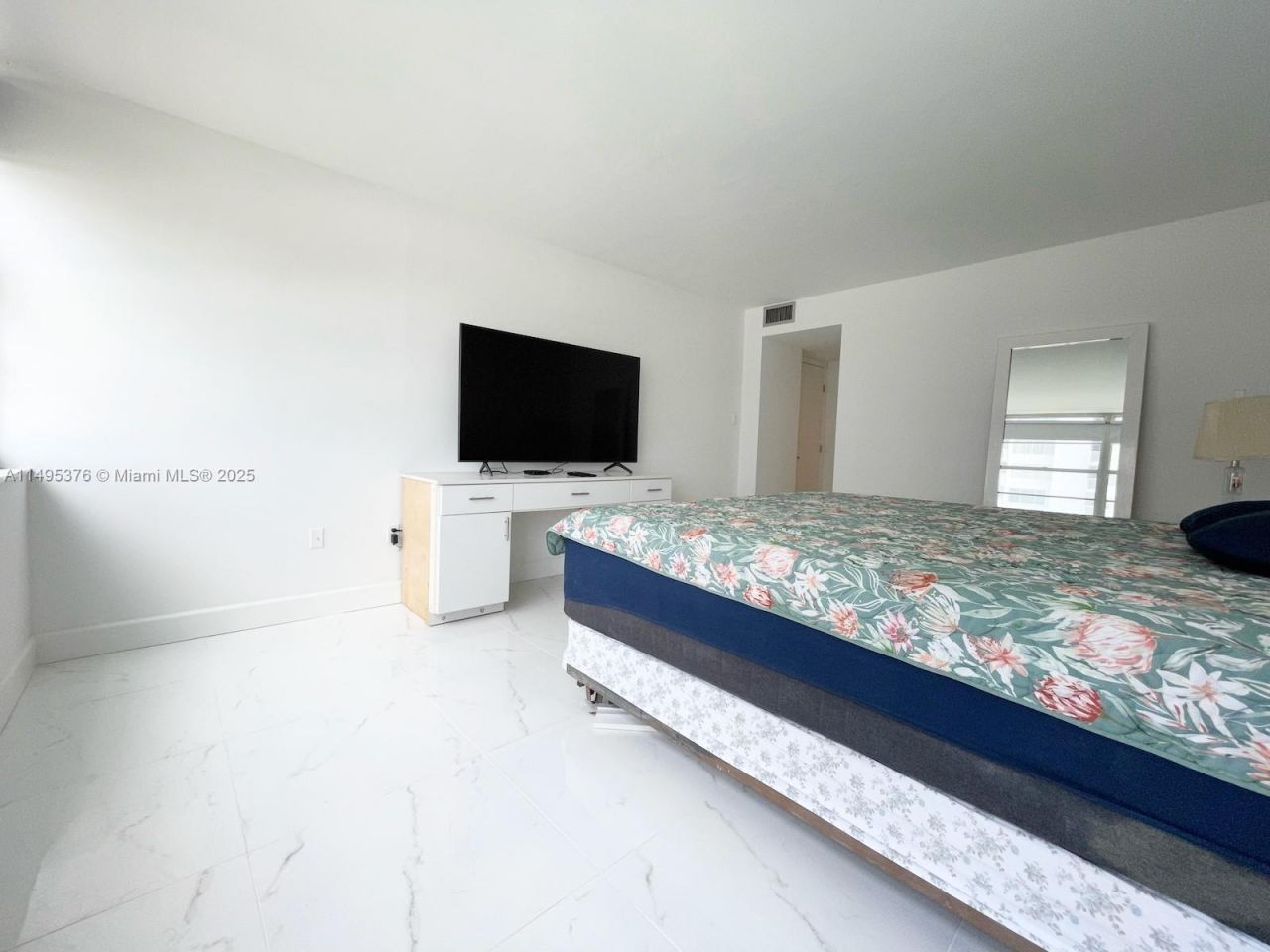 18041 Biscayne Boulv, Unit 502, Aventura, FL 33160 Photo