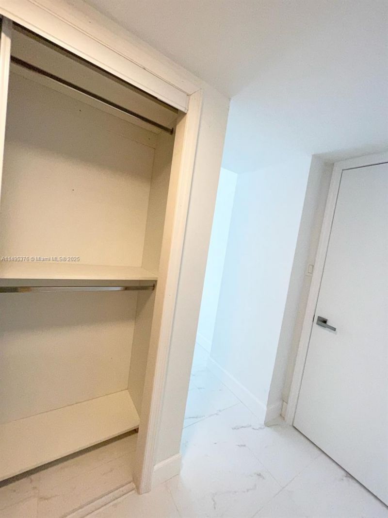 18041 Biscayne Boulv, Unit 502, Aventura, FL 33160 Photo