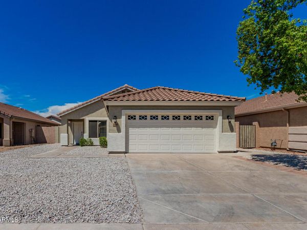 3064 E MILLBRAE Lane, Gilbert, AZ 85234