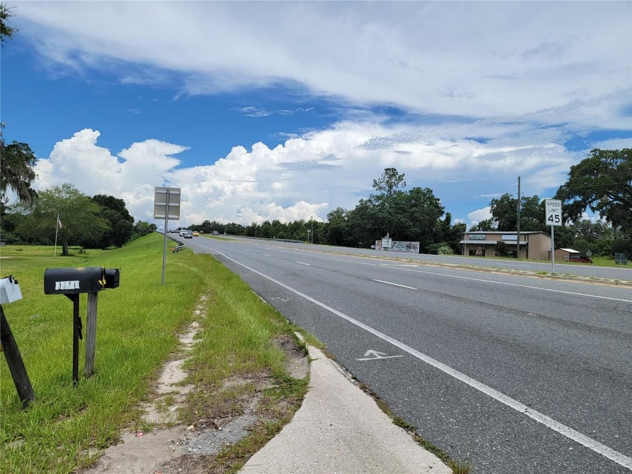 11580 SE Us Highway 441, Belleview, FL 34420 Photo