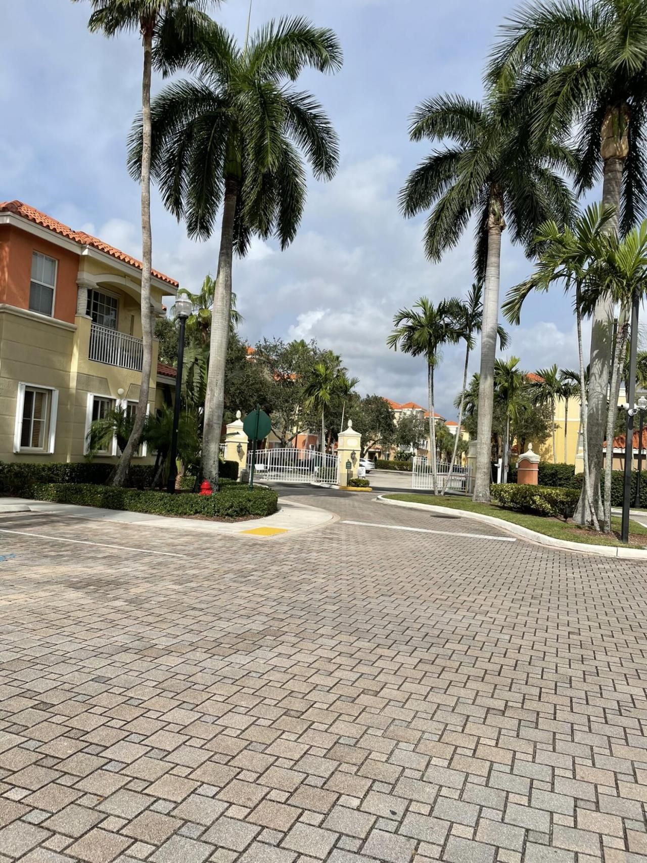 11027 Legacy Boulevard, Unit 103, Palm Beach Gardens, FL 33410 Photo