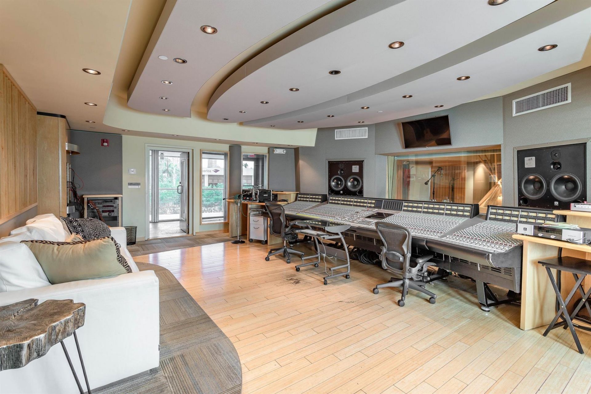 5020 Biscayne Boulevard, Miami, FL 33137 Photo