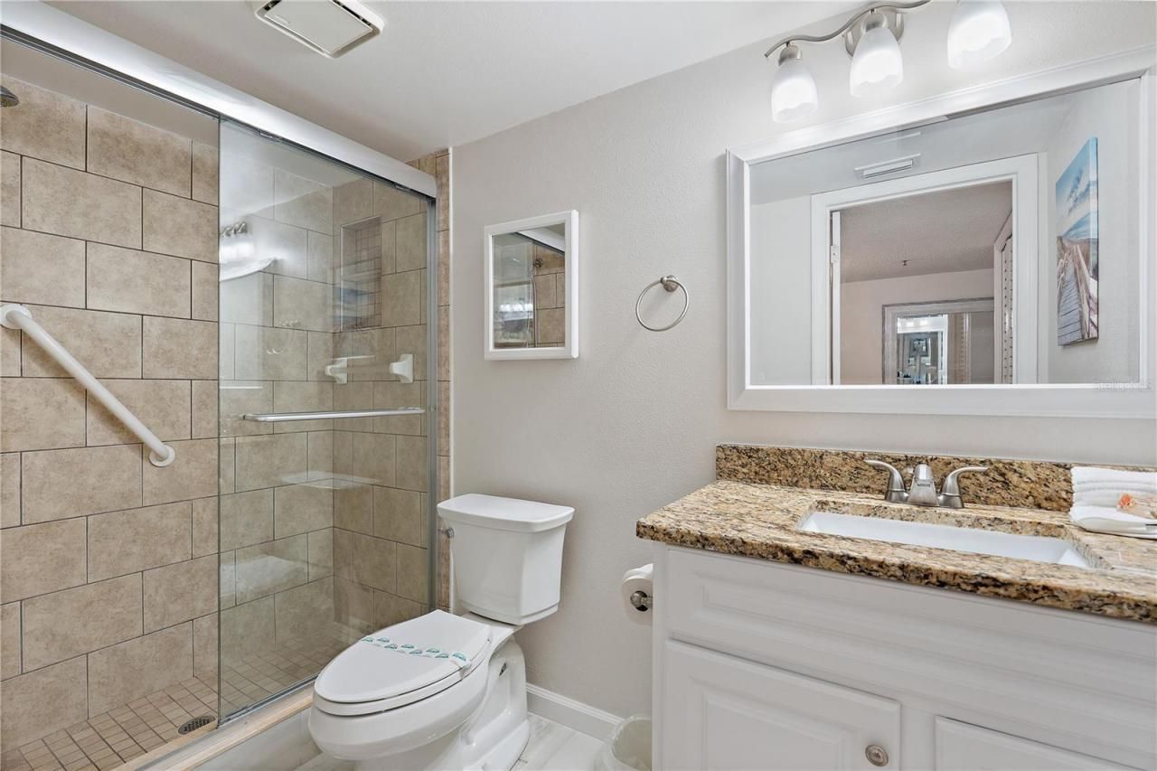 1374 Siesta Bayside Drive, Unit 1374-D, Sarasota, FL 34242 Photo