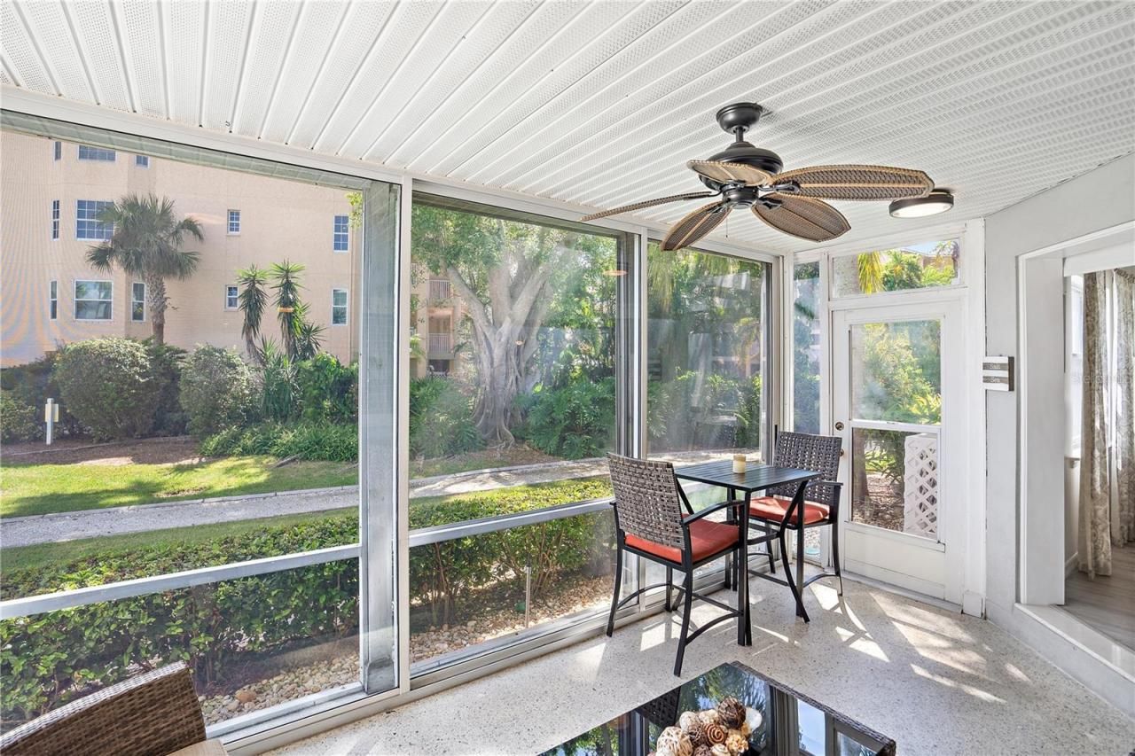 1374 Siesta Bayside Drive, Unit 1374-D, Sarasota, FL 34242 Photo