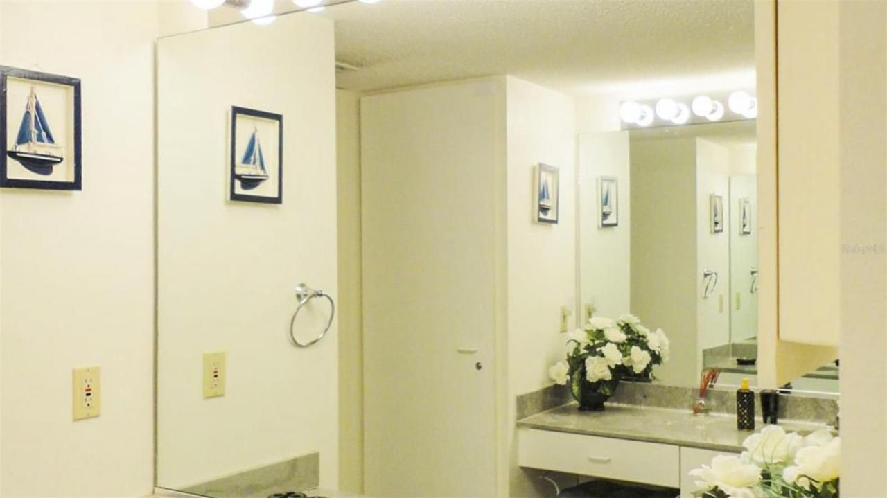 1318 Siesta Bayside Drive, Unit C, Sarasota, FL 34242 Photo