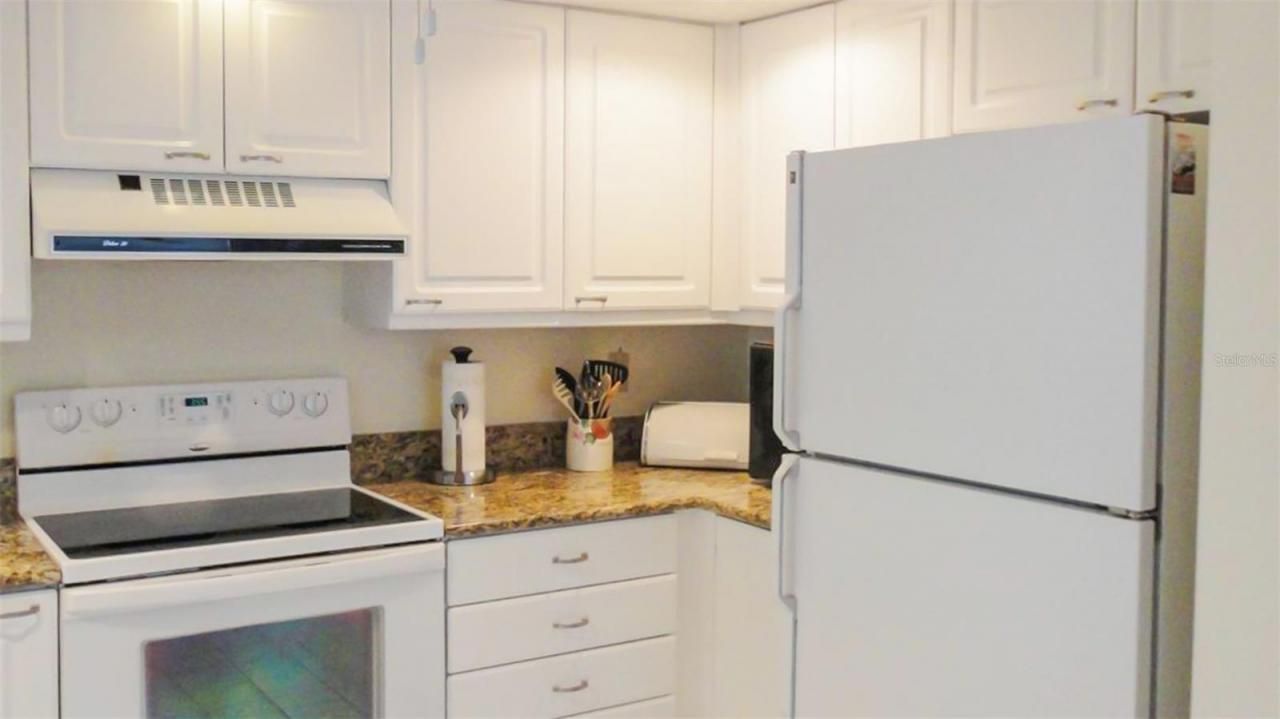 1318 Siesta Bayside Drive, Unit C, Sarasota, FL 34242 Photo