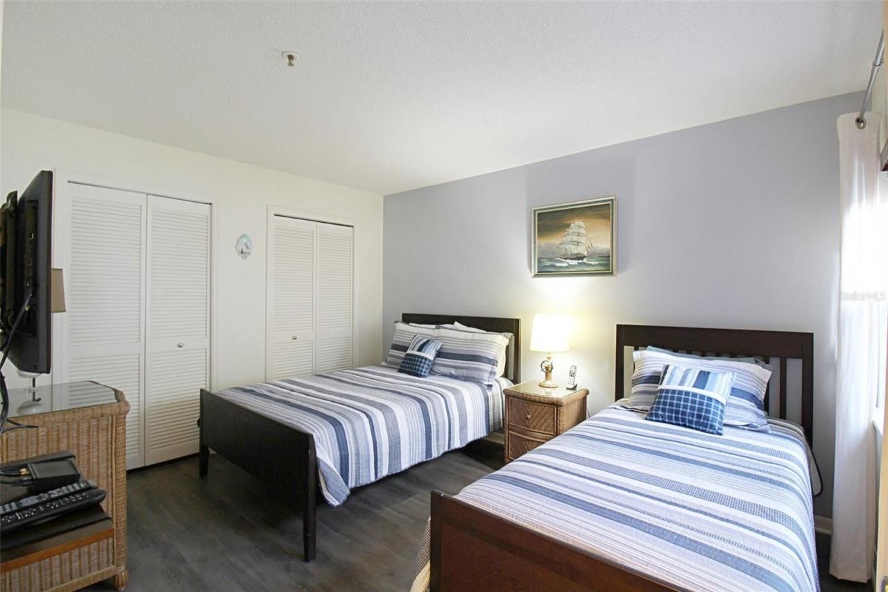 1260 Siesta Bayside Drive, Unit 1260-A, Sarasota, FL 34242 Photo