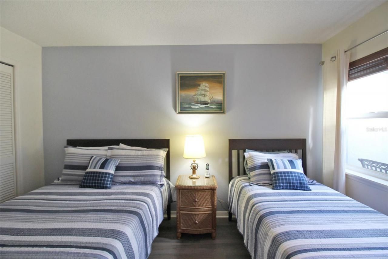 1260 Siesta Bayside Drive, Unit 1260-A, Sarasota, FL 34242 Photo