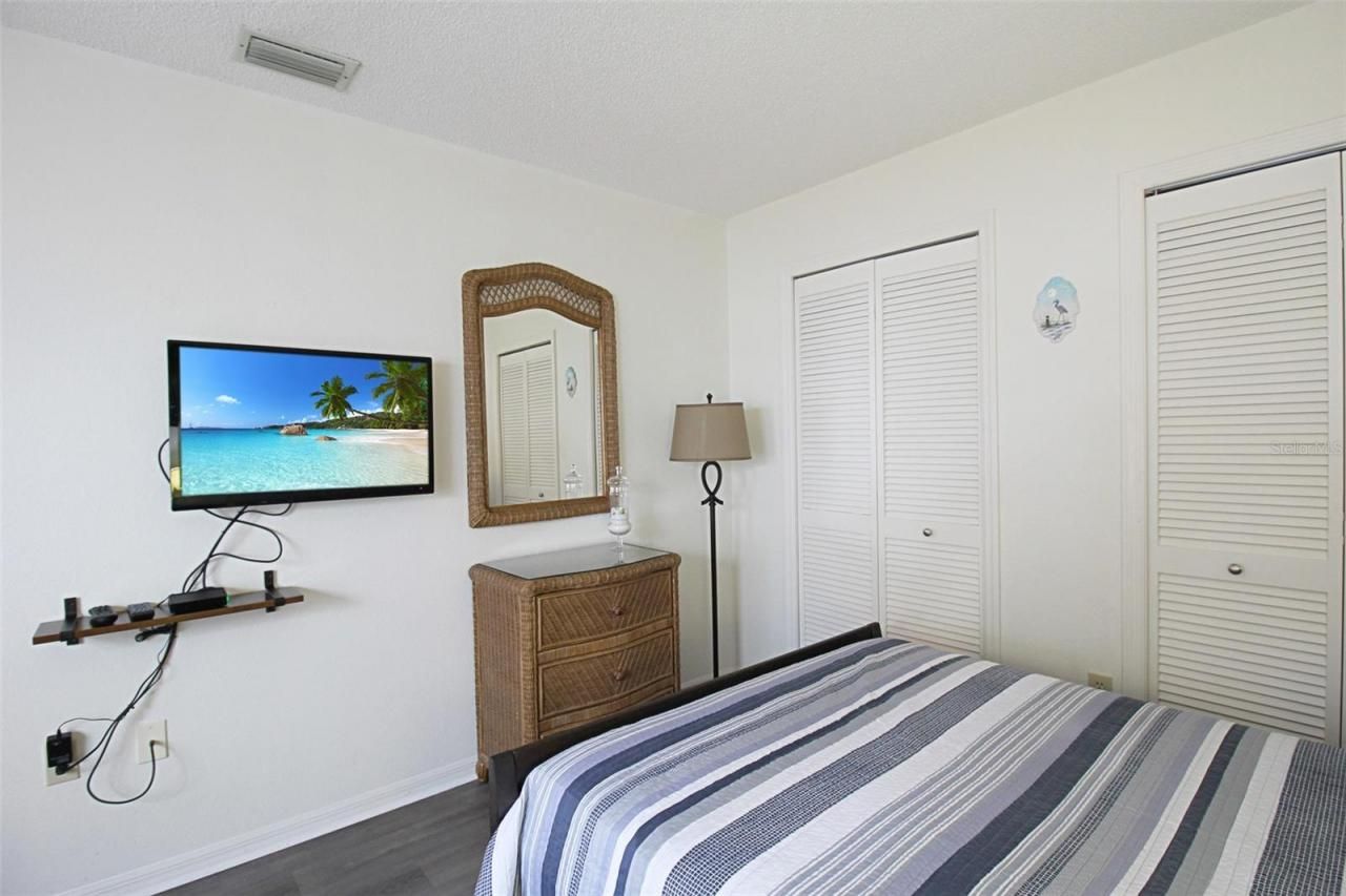 1260 Siesta Bayside Drive, Unit 1260-A, Sarasota, FL 34242 Photo