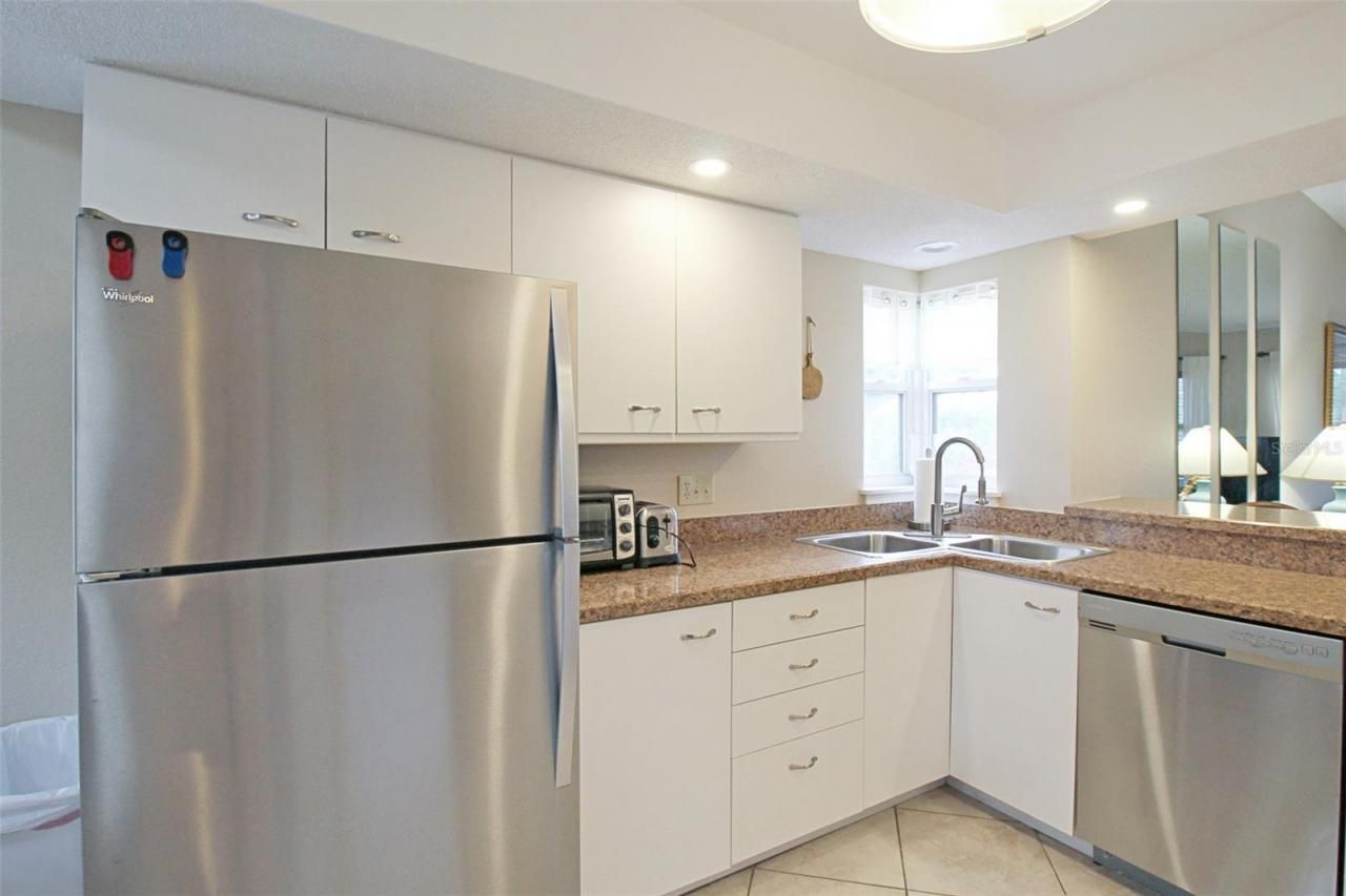 1260 Siesta Bayside Drive, Unit 1260-A, Sarasota, FL 34242 Photo