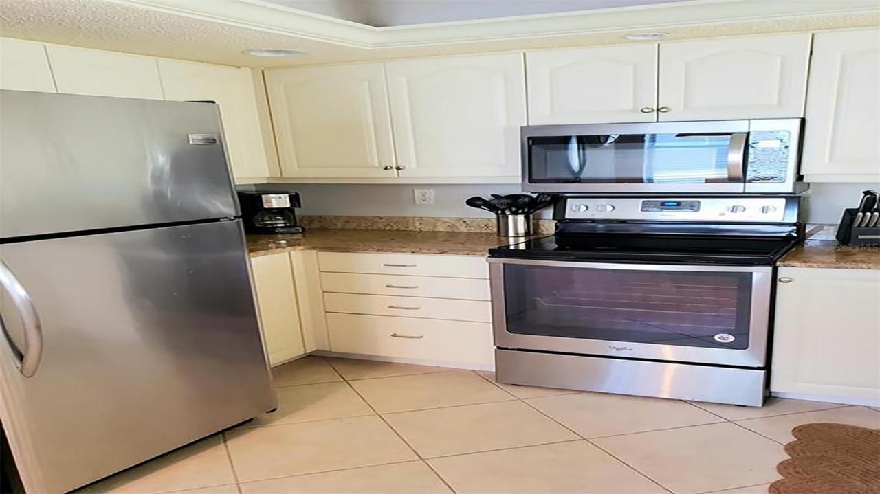 1340 Siesta Bayside Drive, Unit 1340-C, Sarasota, FL 34242 Photo