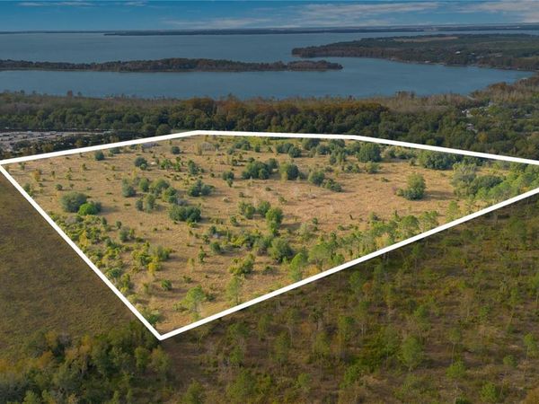 28432 S EICHELBERGER ROAD, TAVARES, FL 32778