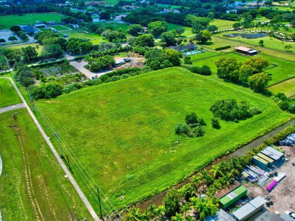 10069 La Reina Road, Delray Beach, FL 33446