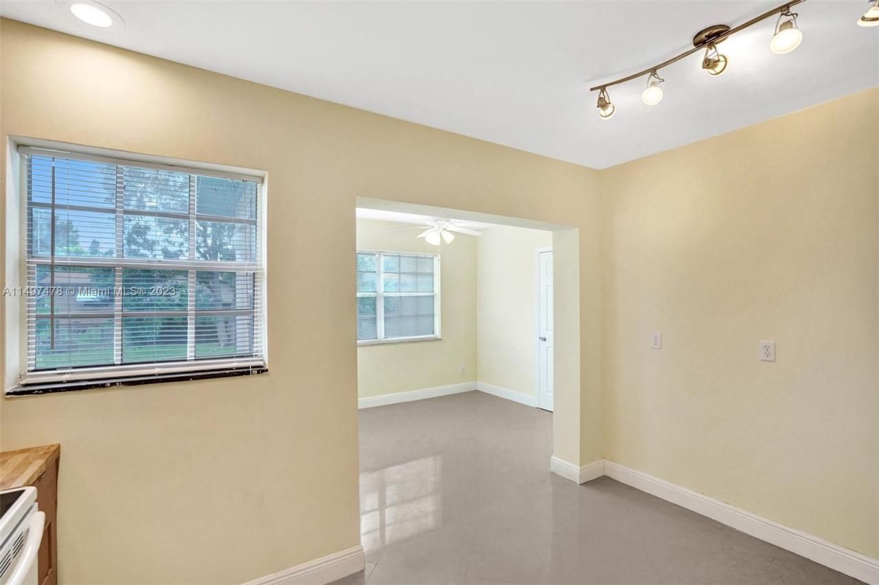 210 N 72nd Ave, Hollywood, FL 33024 Photo