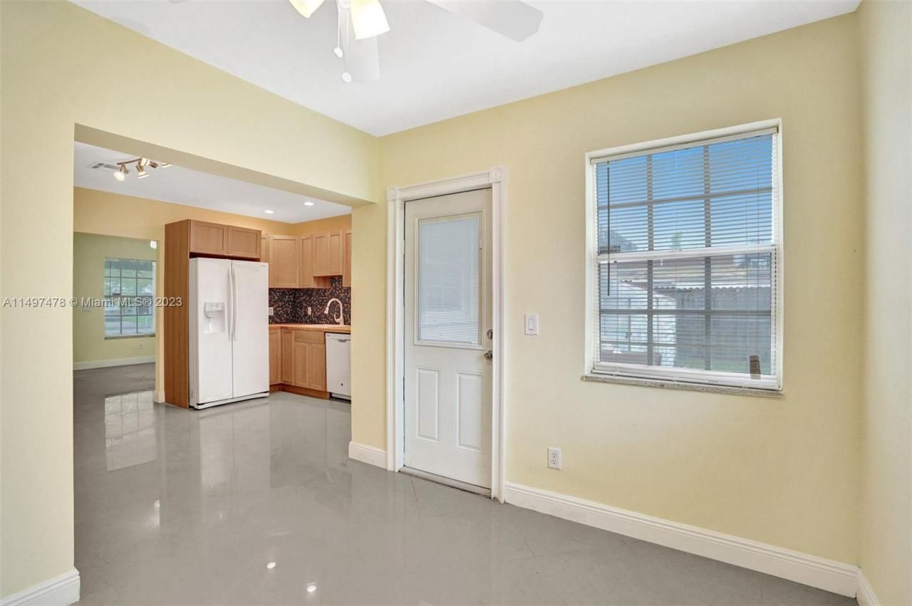 210 N 72nd Ave, Hollywood, FL 33024 Photo