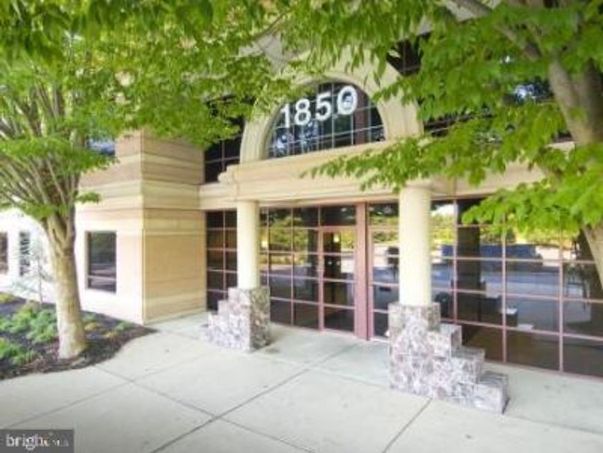 1850 William Penn Way, Unit 201, Lancaster, PA 17601 Main Photo