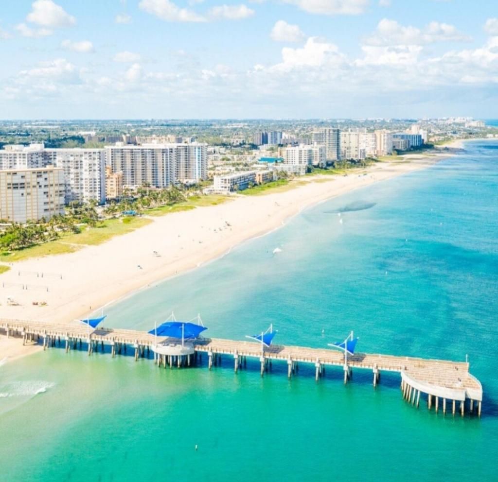 305 Briny Avenue, Unit 404, Pompano Beach, FL 33062 Photo