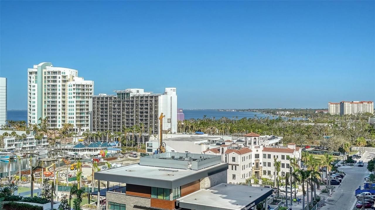 301 Quay Commons Drive, Unit 704, Sarasota, FL 34236 Photo