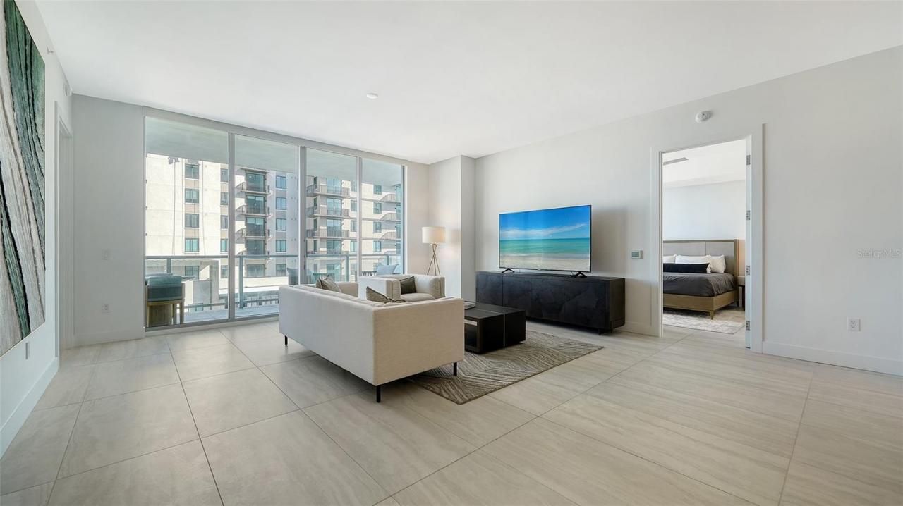301 Quay Commons Drive, Unit 704, Sarasota, FL 34236 Photo