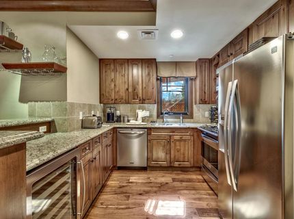 6750 N North Lake Boulevard, Tahoe Vista, CA 96148 Photo