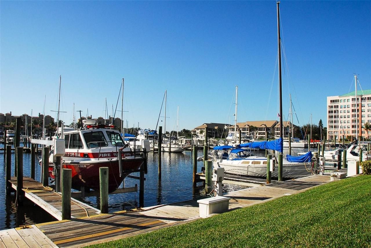 3313 Sunset Key Circle, Unit 402, Punta Gorda, FL 33955 Photo