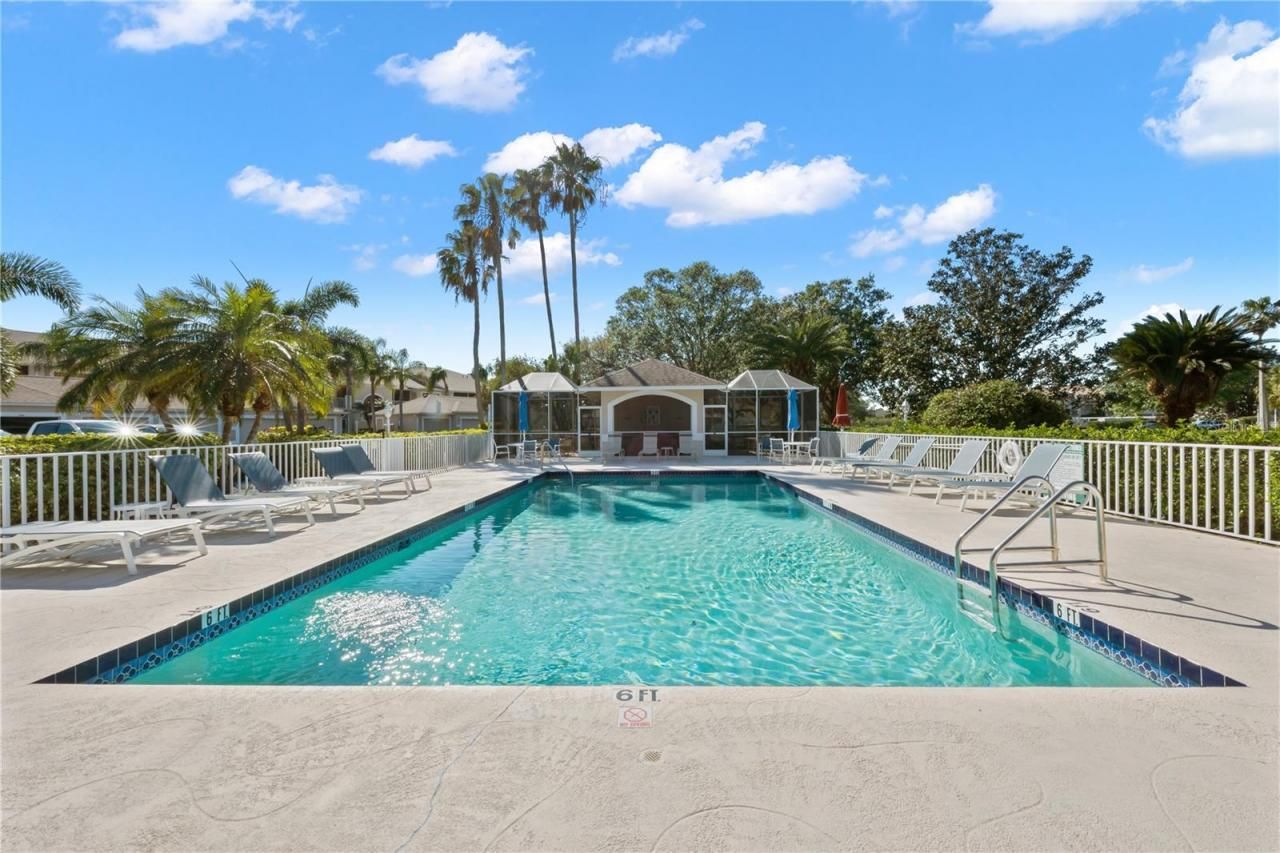 9611 Castle Point Drive, Unit 915, Sarasota, FL 34238 Photo