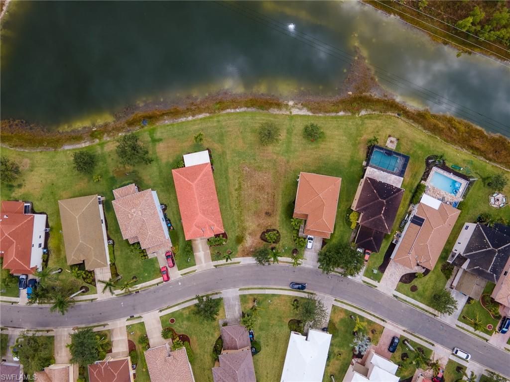 2666 Blue Cypress Lake Ct, Cape Coral, FL 33909 Photo