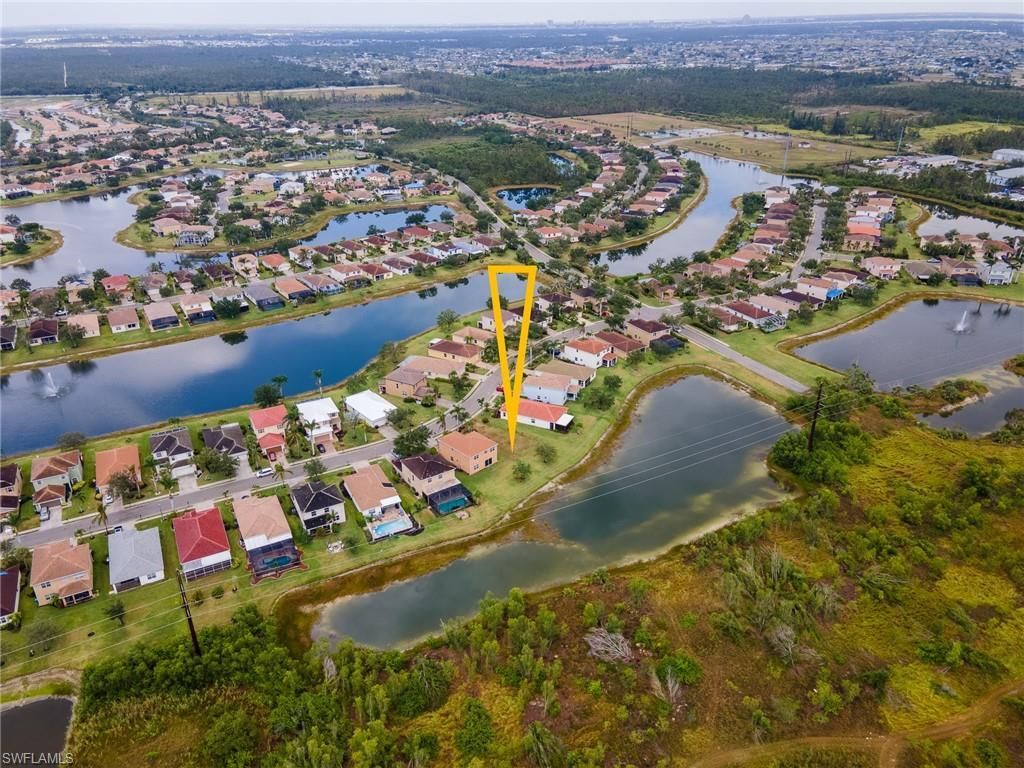 2666 Blue Cypress Lake Ct, Cape Coral, FL 33909 Photo