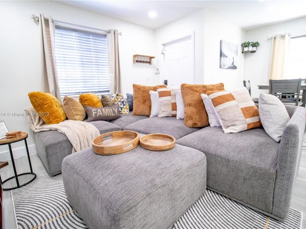 18706 SW 100th Ave, Unit 18706, Cutler Bay, FL 33157