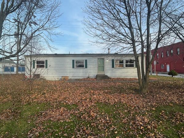 106 W Water Street, Converse, IN 46919