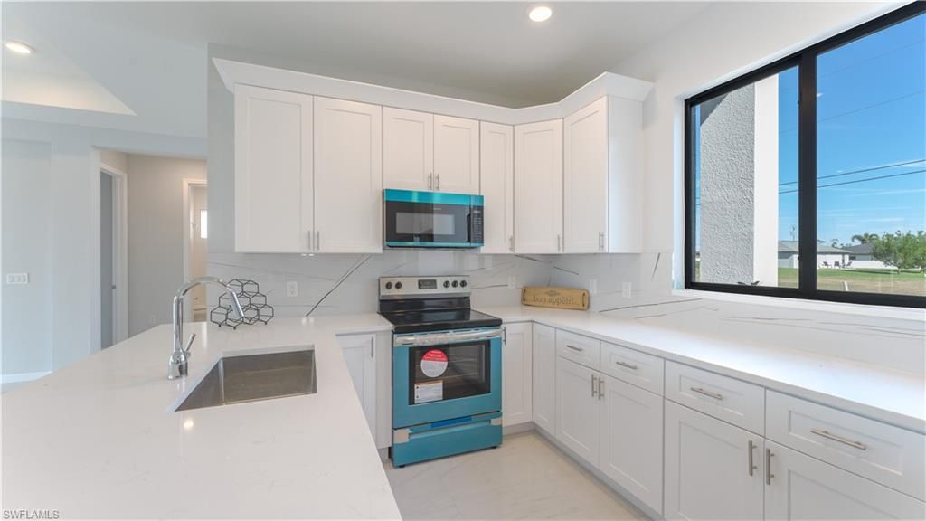 3340 NE 19th Ave, Cape Coral, FL 33909 Photo