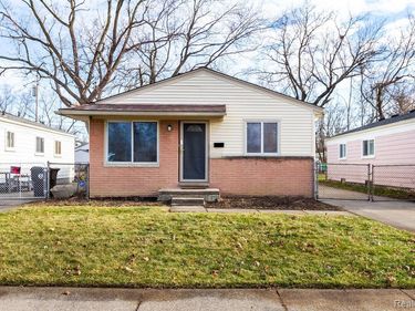 18644 KINLOCH Street, Redford Twp, MI 48240