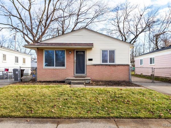 18644 KINLOCH Street, Redford Twp, MI 48240