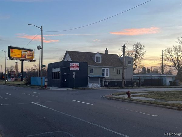 9071 CHRYSLER Drive, Detroit, MI 48211