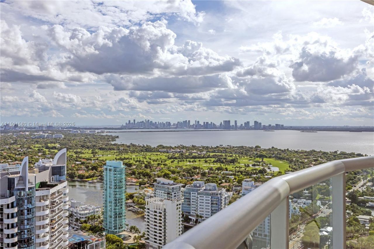 6365 Collins Ave, Unit 4106, Miami Beach, FL 33141 Photo