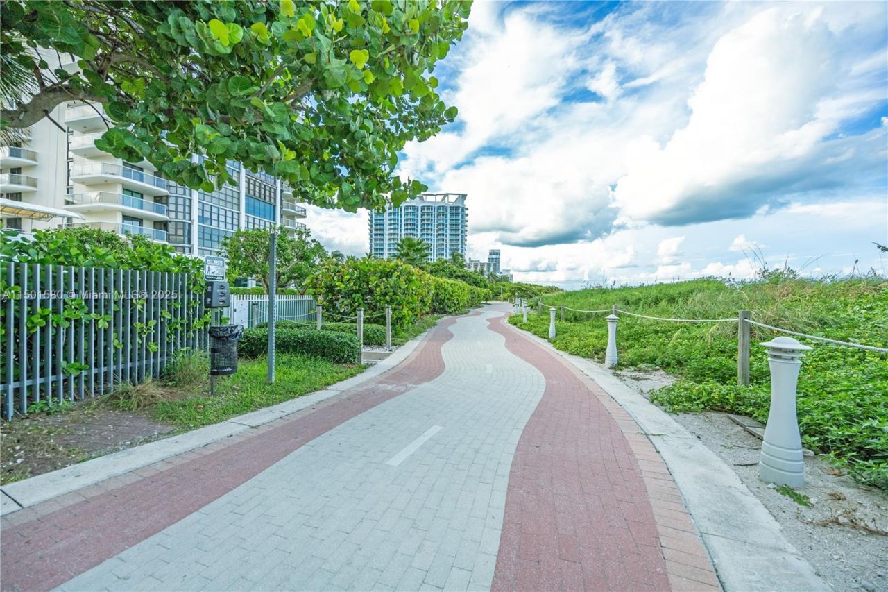 6365 Collins Ave, Unit 4106, Miami Beach, FL 33141 Photo