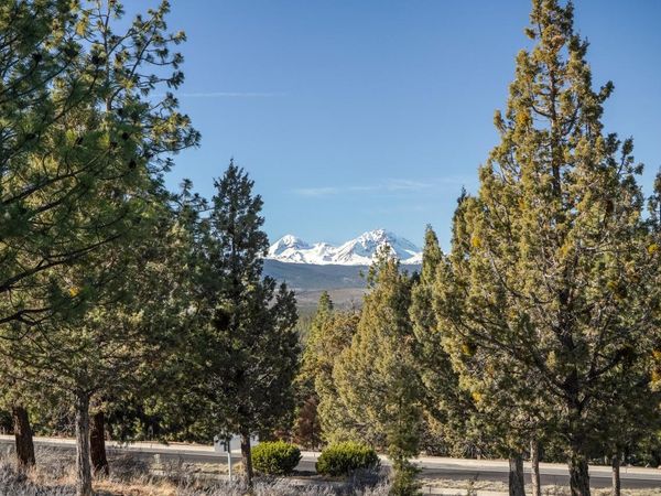 3399 NW Starview Drive, Bend, OR 97703