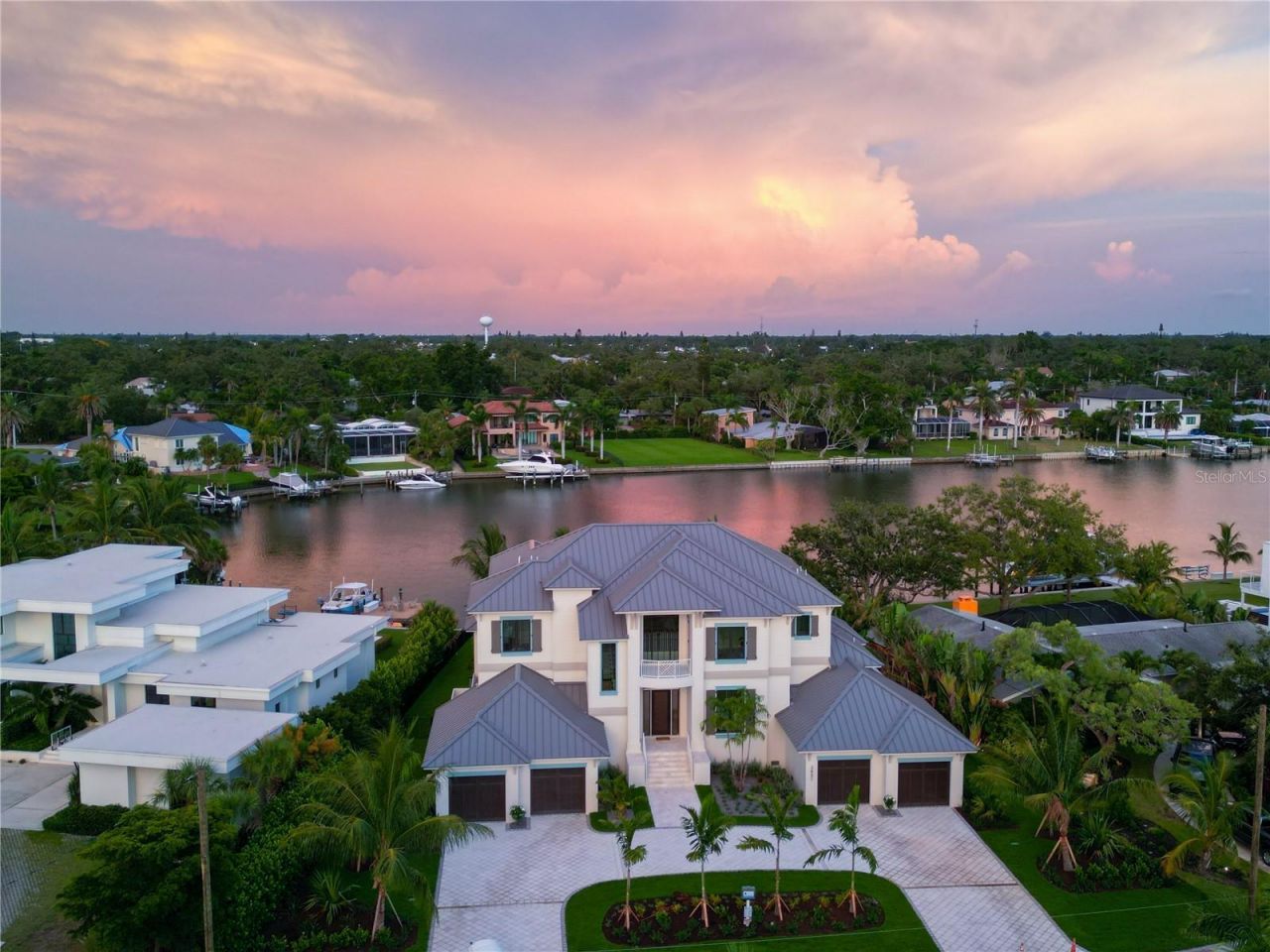 3621 San Remo Terrace, Sarasota, FL 34239 Photo