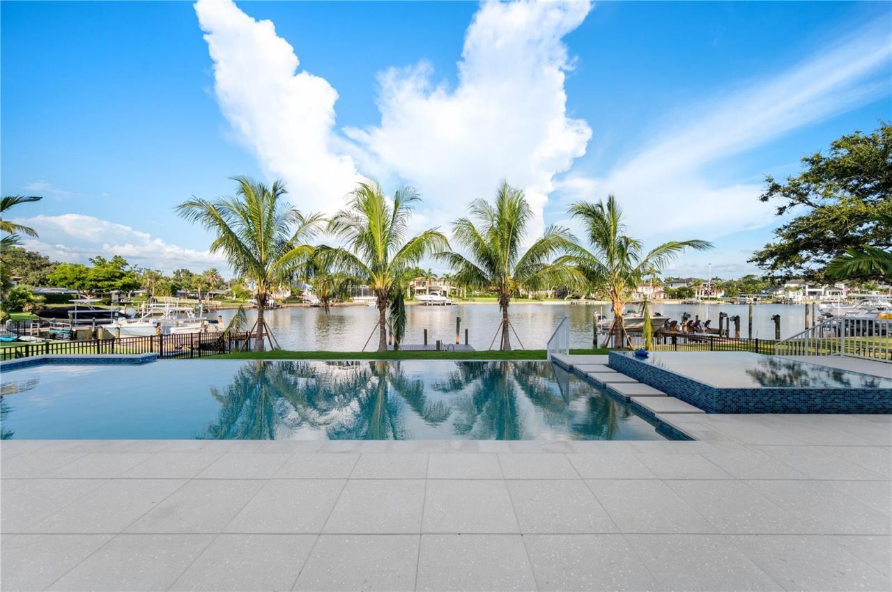 3621 San Remo Terrace, Sarasota, FL 34239 Photo