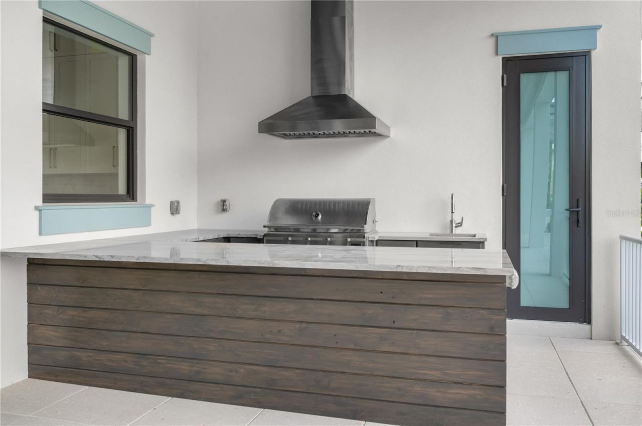 3621 San Remo Terrace, Sarasota, FL 34239 Photo