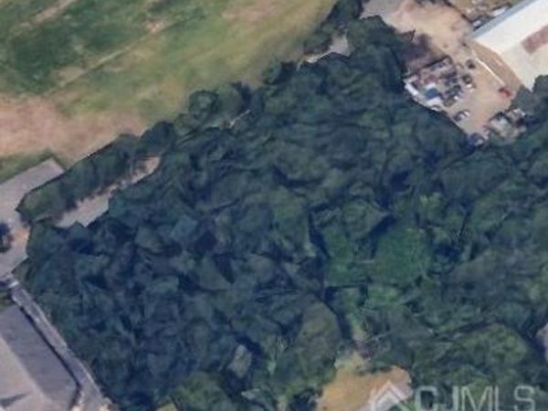 990-990 990 Inman Avenue, Edison, NJ 08820