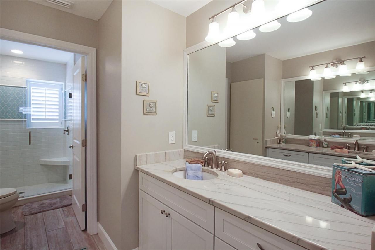 1339 Siesta Bayside Drive, Unit 1339-C, Sarasota, FL 34242 Photo