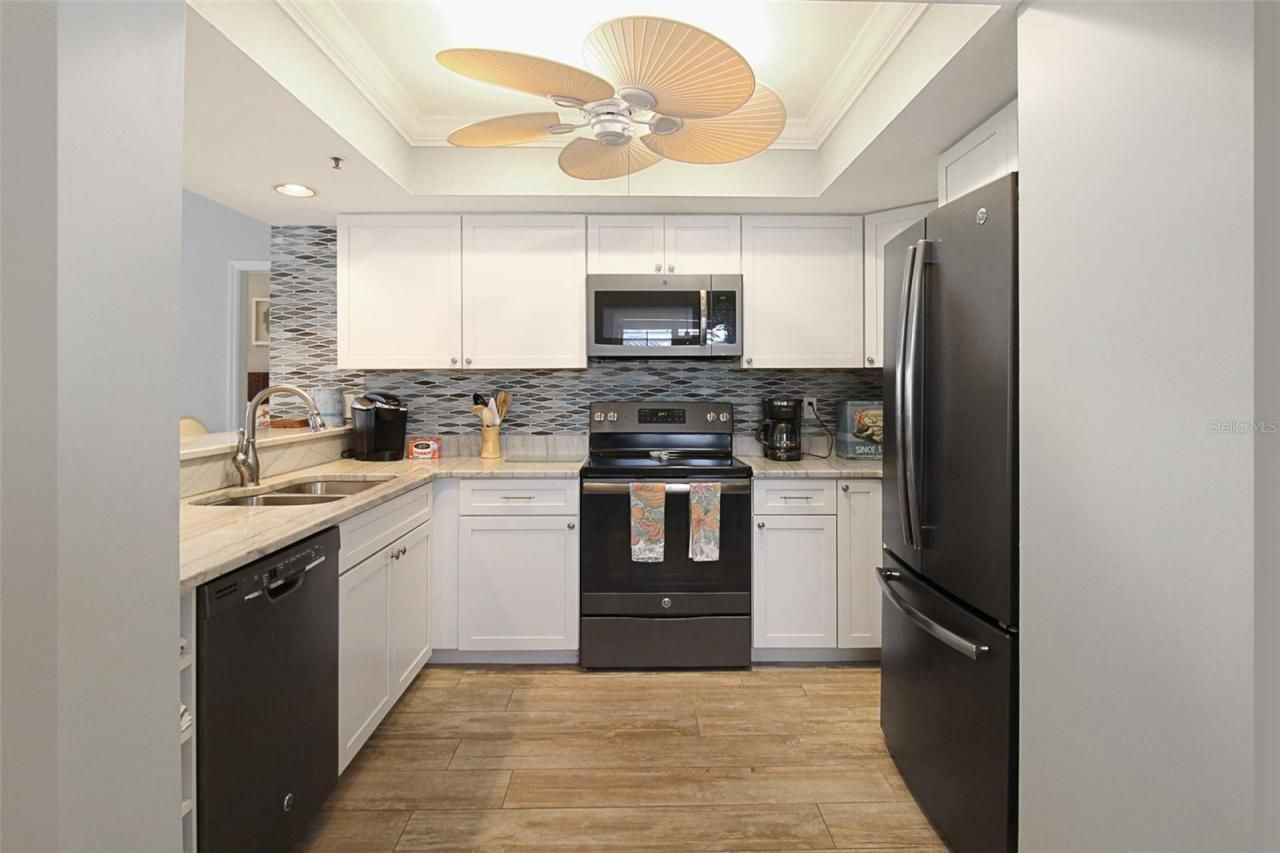 1339 Siesta Bayside Drive, Unit 1339-C, Sarasota, FL 34242 Photo