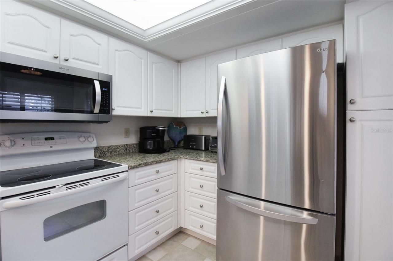 1338 Siesta Bayside Drive, Unit 1338-C, Sarasota, FL 34242 Photo