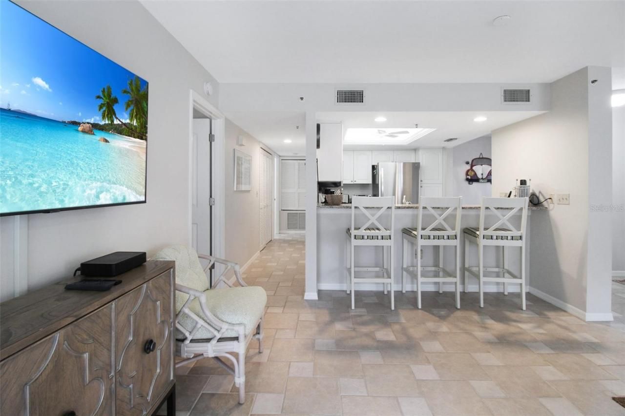 1338 Siesta Bayside Drive, Unit 1338-C, Sarasota, FL 34242 Photo
